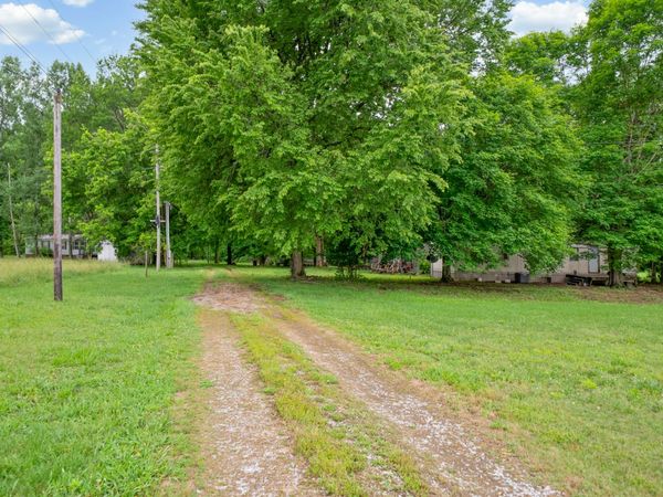2499 W Leatherwood Rd, Cumberland Furnace, TN 37051