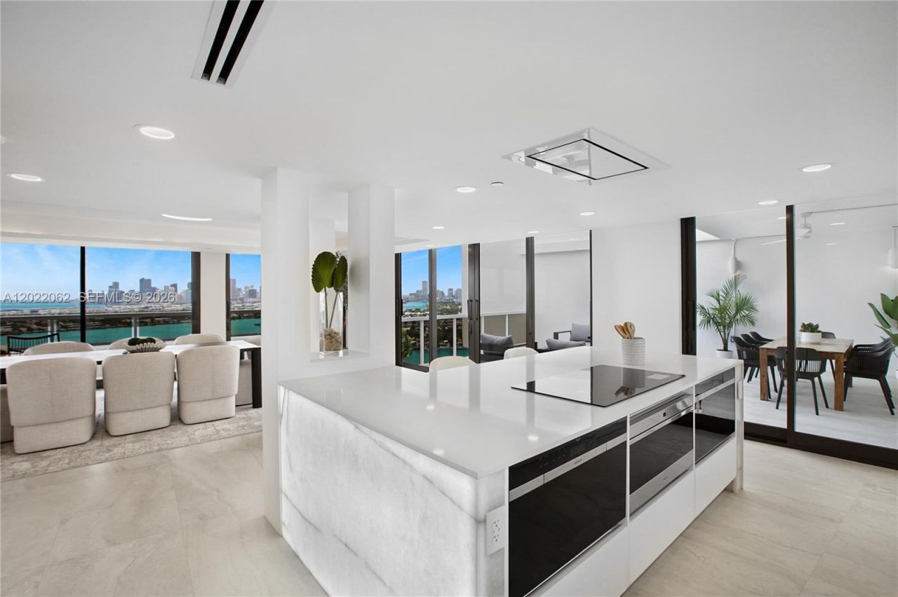 9 Island Ave, Unit T2, Miami Beach, FL 33139 Photo