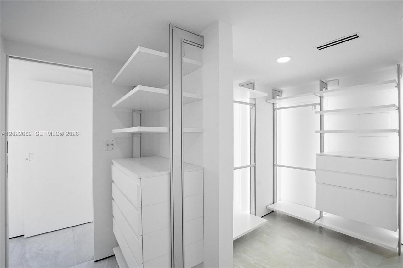 9 Island Ave, Unit T2, Miami Beach, FL 33139 Photo
