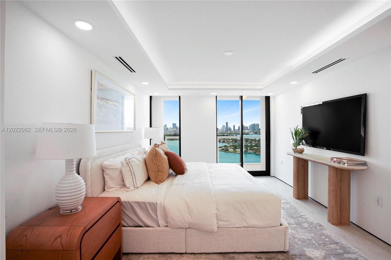 9 Island Ave, Unit T2, Miami Beach, FL 33139 Photo