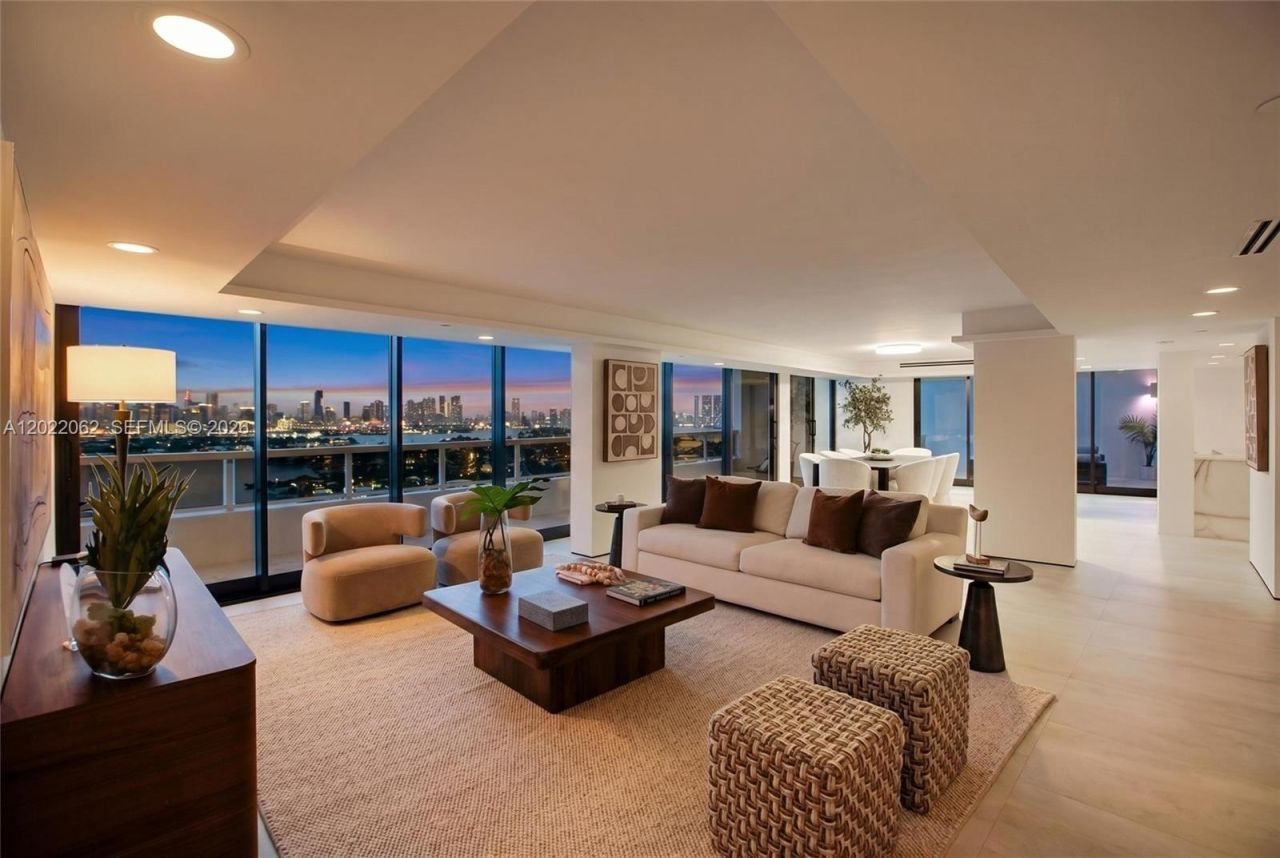 9 Island Ave, Unit T2, Miami Beach, FL 33139 Photo