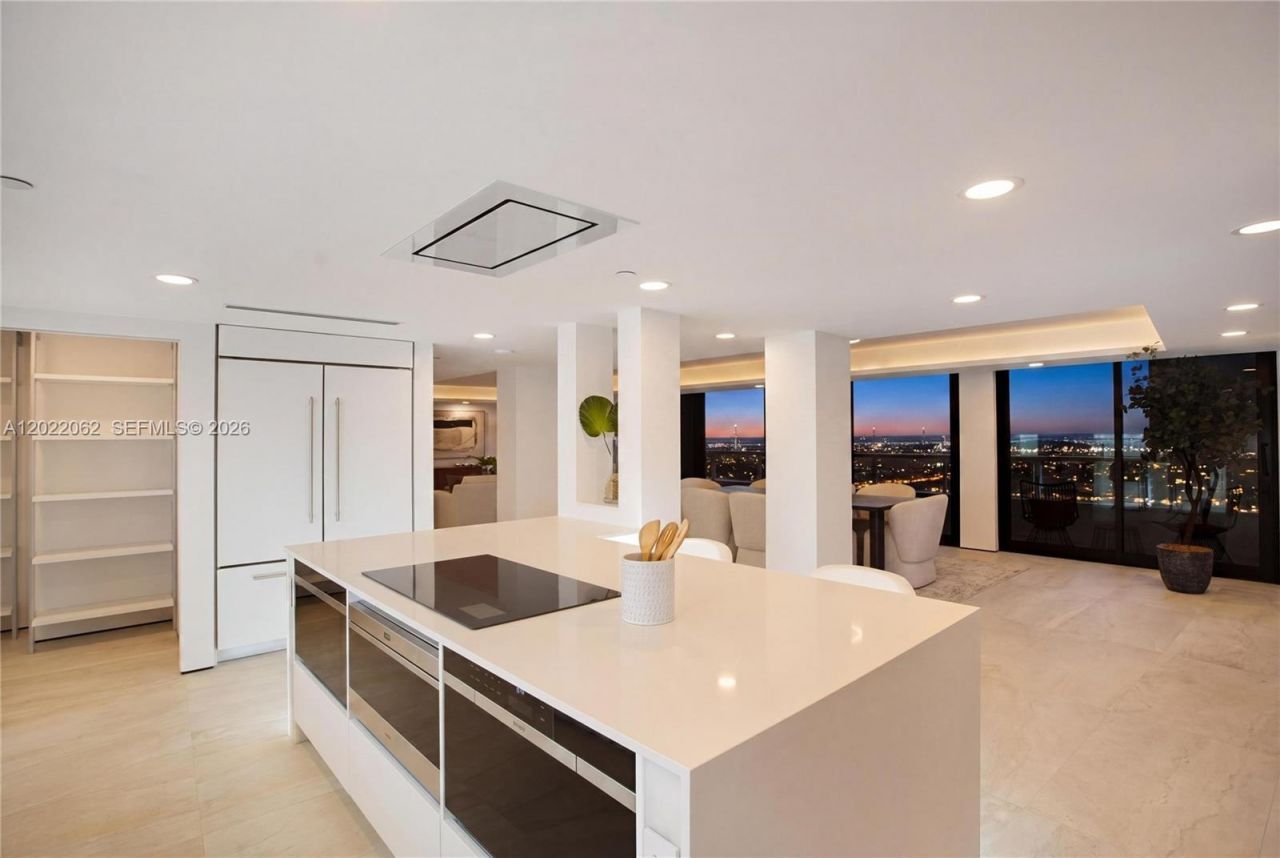 9 Island Ave, Unit T2, Miami Beach, FL 33139 Photo