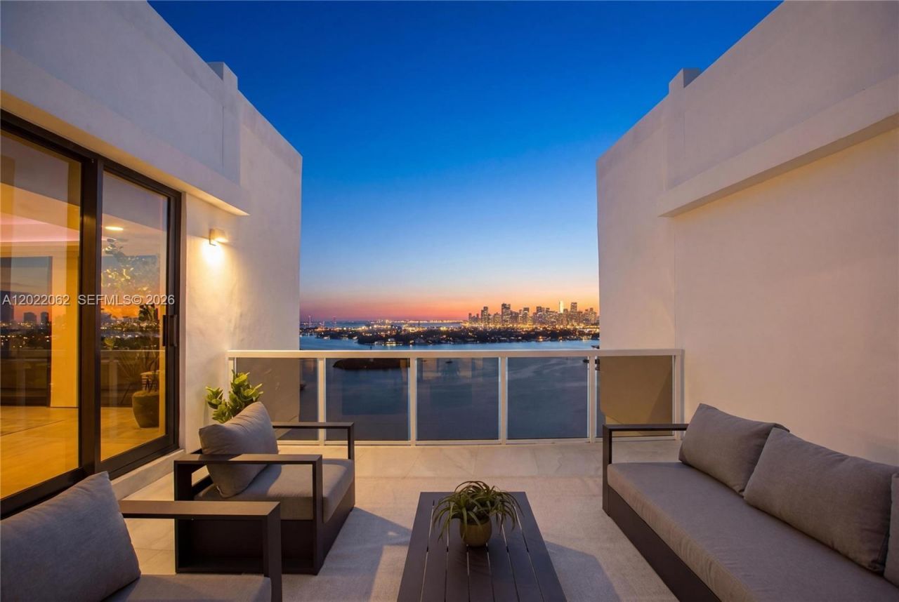 9 Island Ave, Unit T2, Miami Beach, FL 33139 Photo