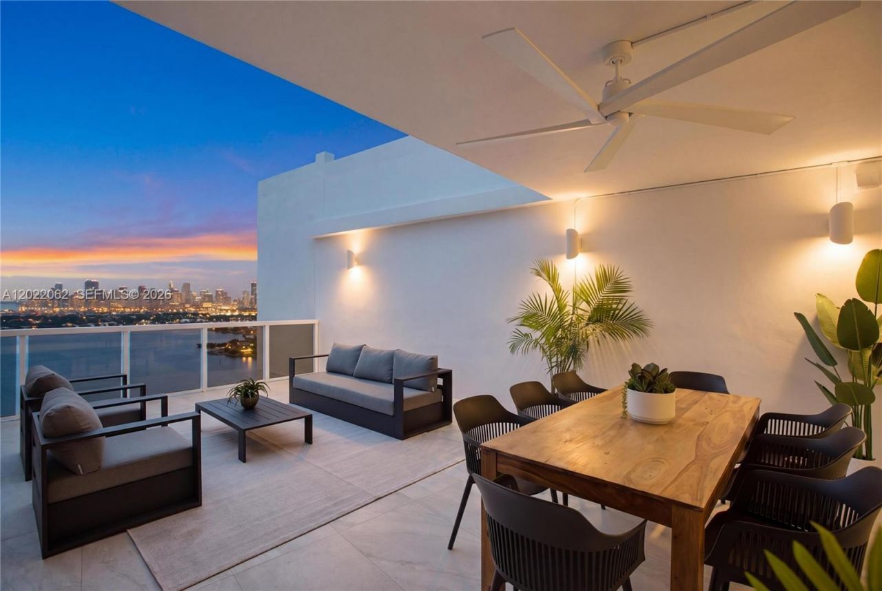 9 Island Ave, Unit T2, Miami Beach, FL 33139 Photo