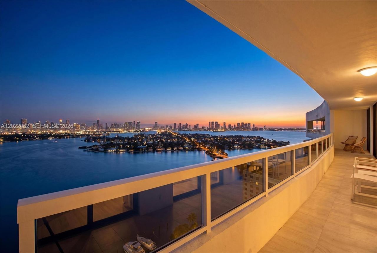 9 Island Ave, Unit T2, Miami Beach, FL 33139 Photo