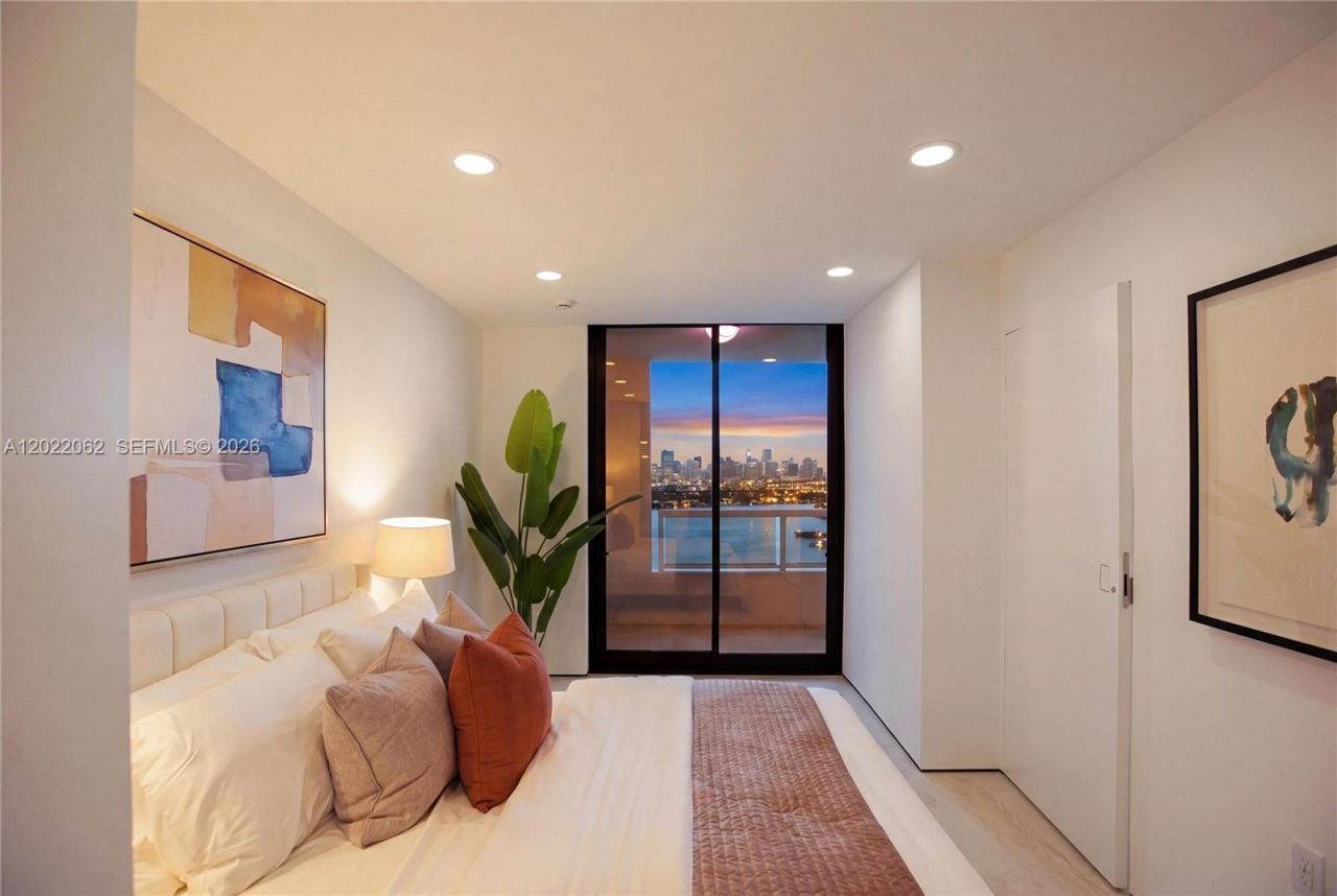 9 Island Ave, Unit T2, Miami Beach, FL 33139 Photo