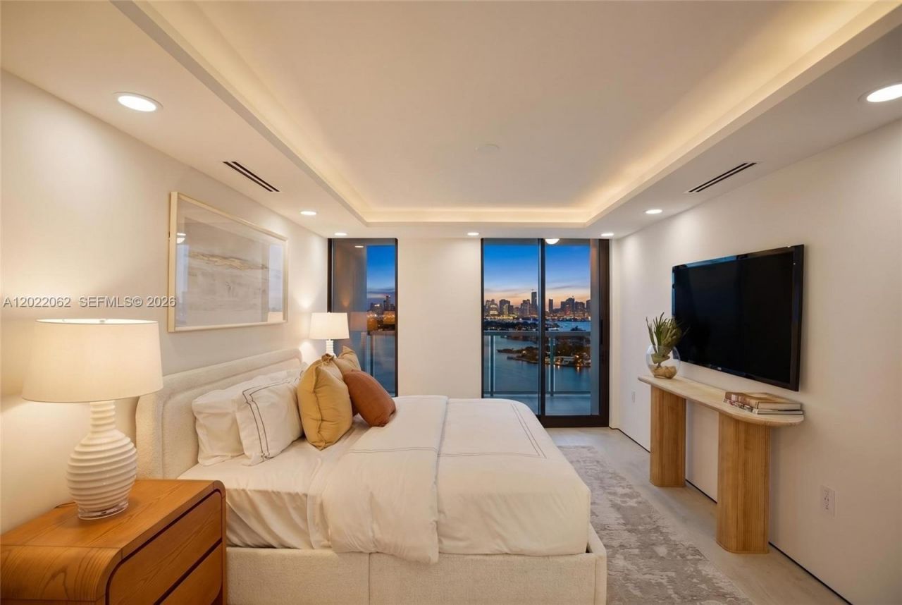 9 Island Ave, Unit T2, Miami Beach, FL 33139 Photo