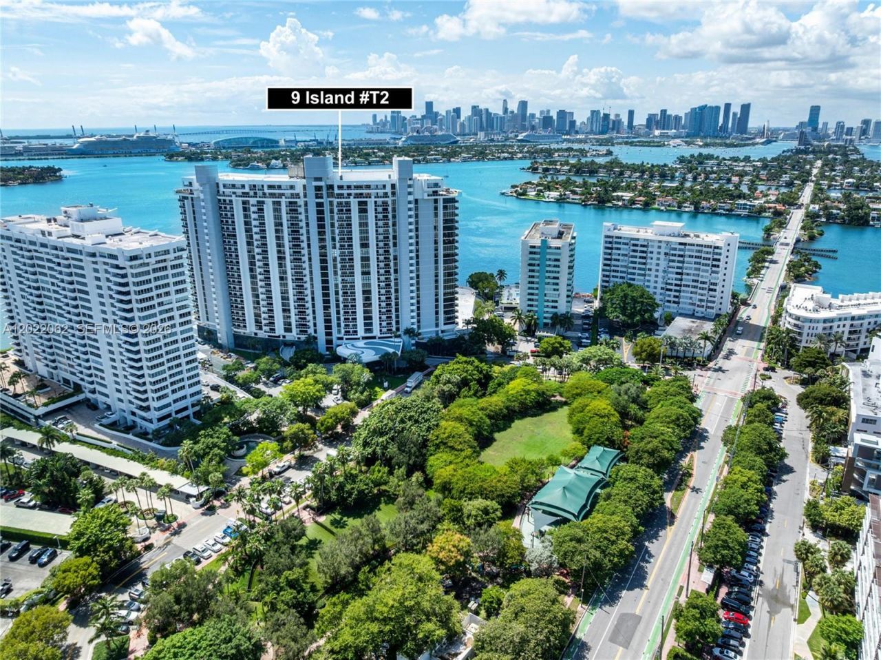 9 Island Ave, Unit T2, Miami Beach, FL 33139 Photo