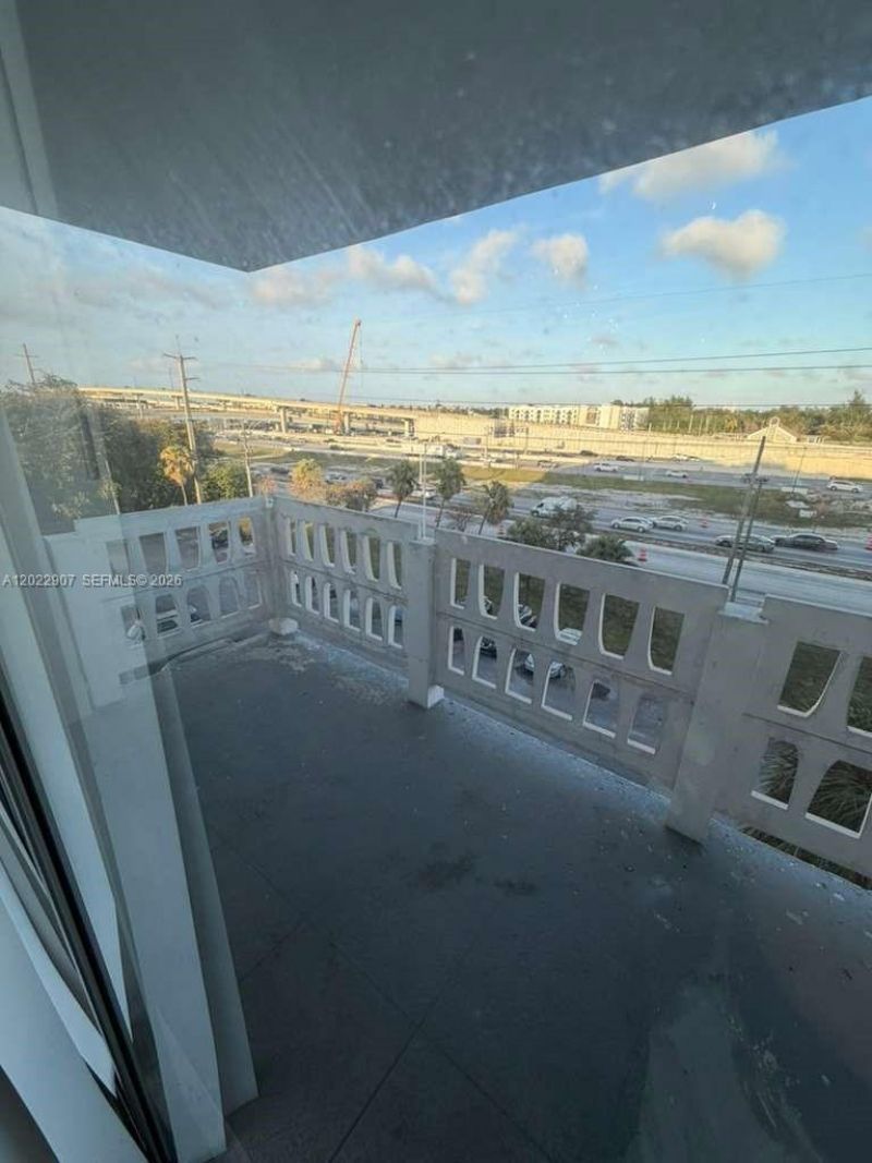 15600 NW 7th Ave , Unit 507, Miami, FL 33169 Photo