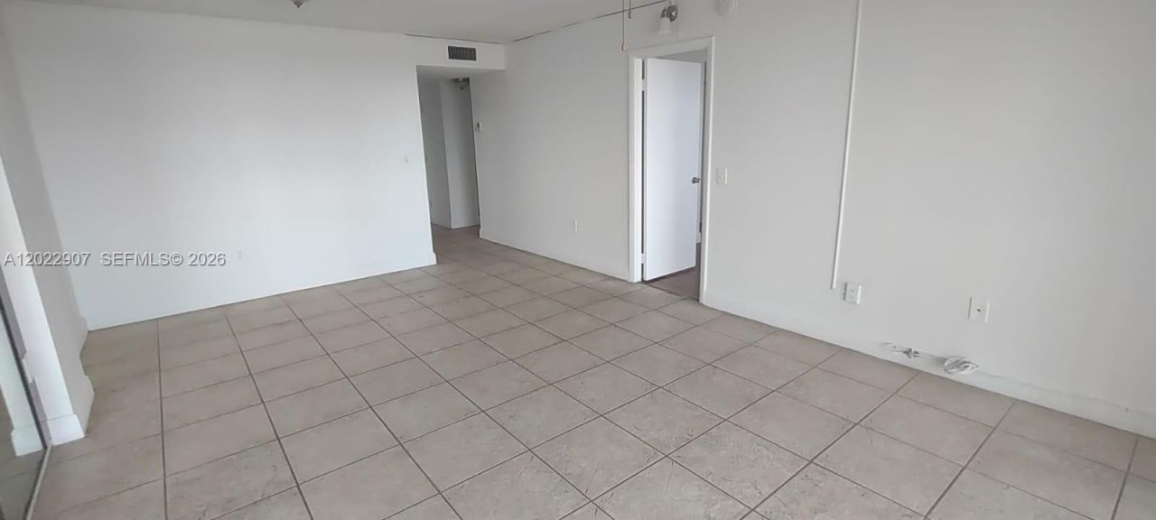 15600 NW 7th Ave , Unit 507, Miami, FL 33169 Photo