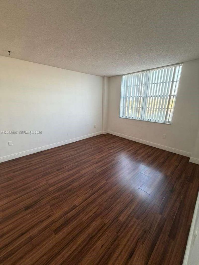 15600 NW 7th Ave , Unit 507, Miami, FL 33169 Photo