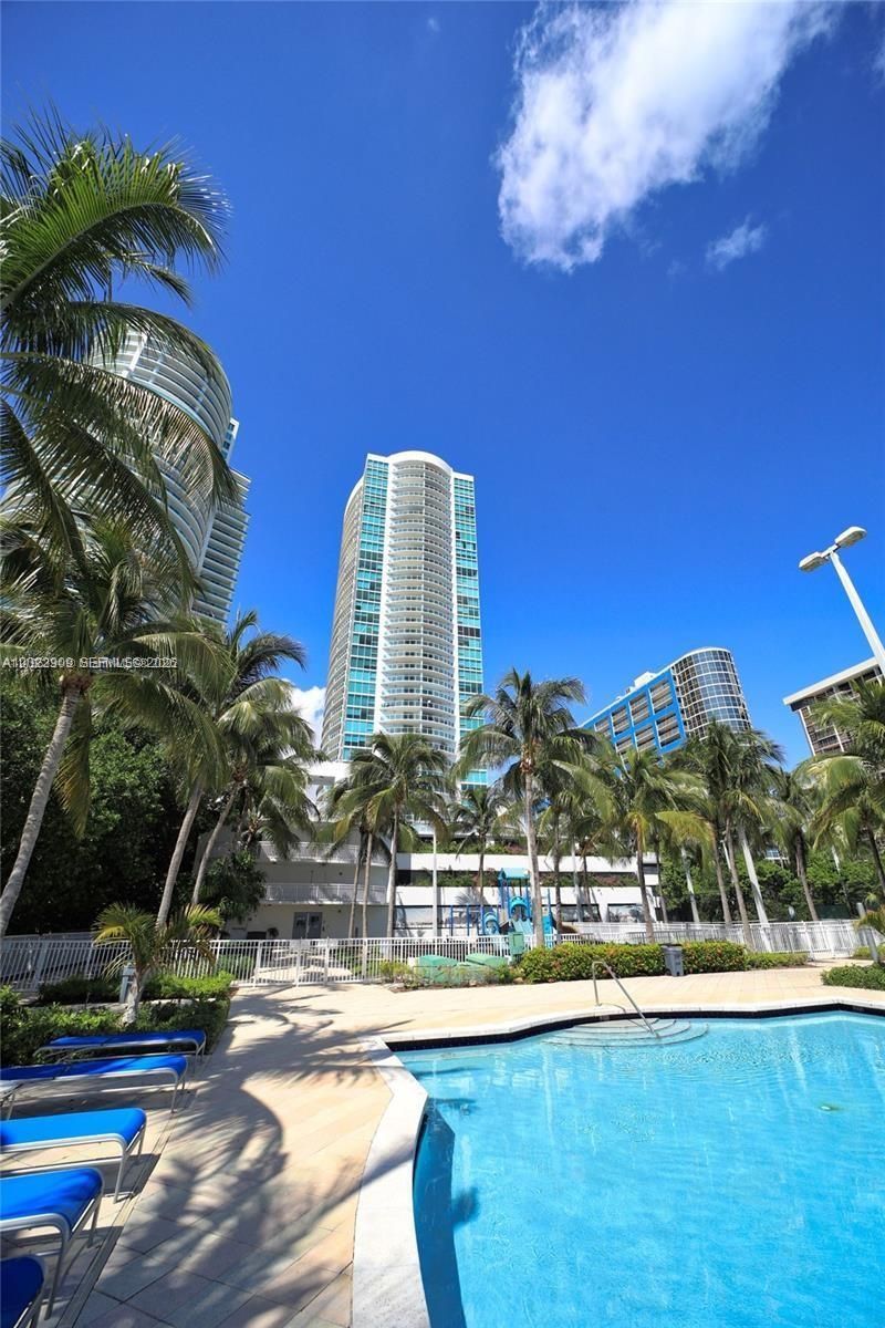 2101 Brickell , Unit 410, Miami, FL 33131 Photo