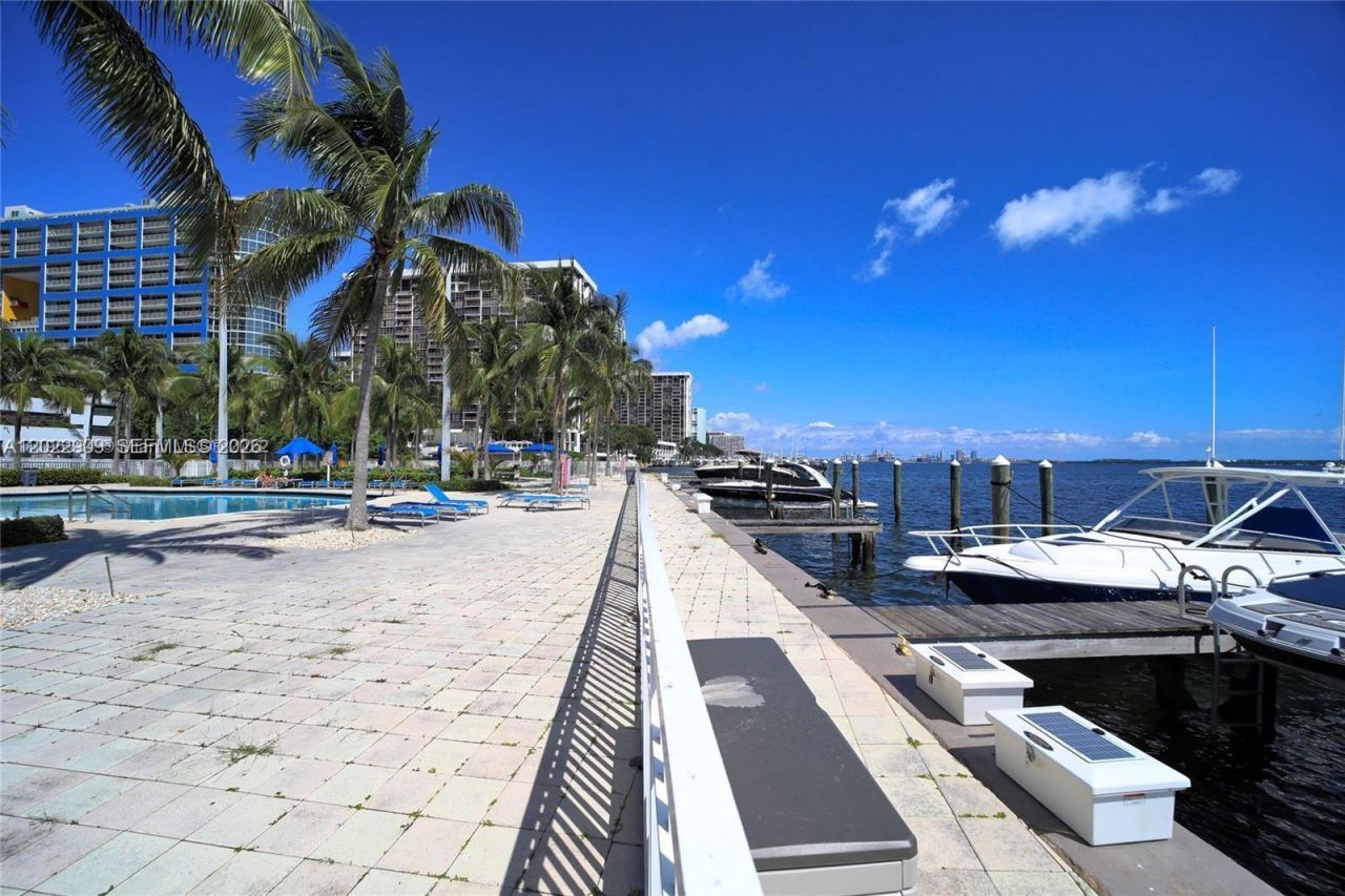 2101 Brickell , Unit 410, Miami, FL 33131 Photo