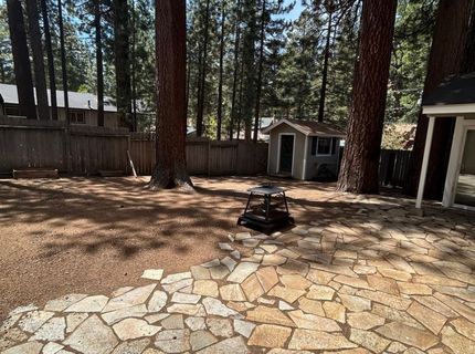 1186 Martin Avenue, South Lake Tahoe, CA 96150 Photo