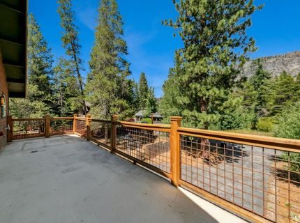 3558 Morton Drive, South Lake Tahoe, CA 96150 Photo