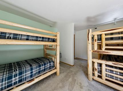 3558 Morton Drive, South Lake Tahoe, CA 96150 Photo