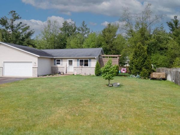 3321 ROSEWOOD DRIVE, Plover, WI 54467