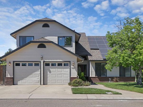 1605 Stanley Dr, Ripon, CA 95366