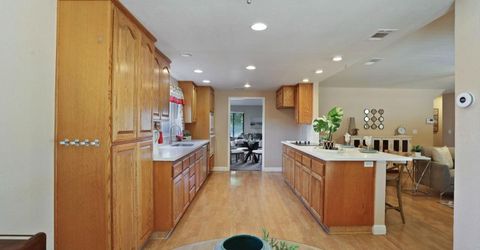 1605 Stanley Dr, Ripon, CA 95366 Photo