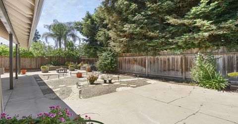 1605 Stanley Dr, Ripon, CA 95366 Photo