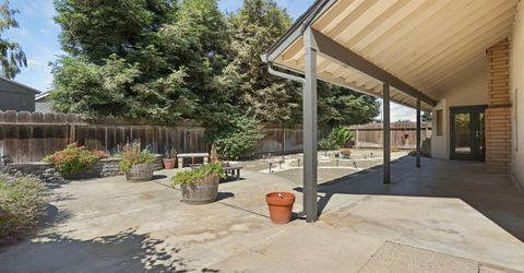 1605 Stanley Dr, Ripon, CA 95366 Photo