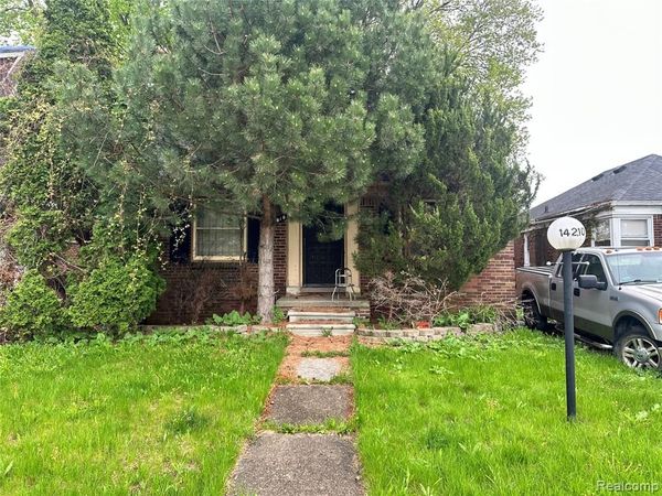14210 Kilbourne Street, Detroit, MI 48213