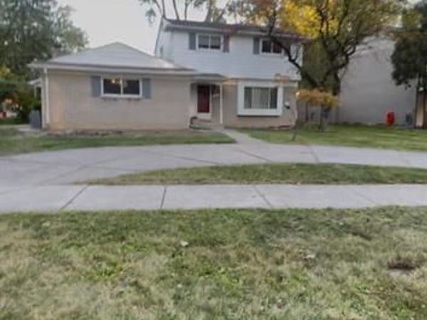 30050 Pleasant Trail, Southfield, MI 48076