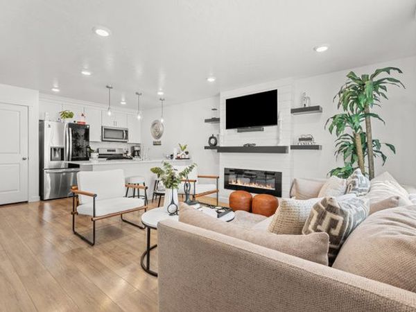 3883 S SEDIMENT DR W, Magna, UT 84044