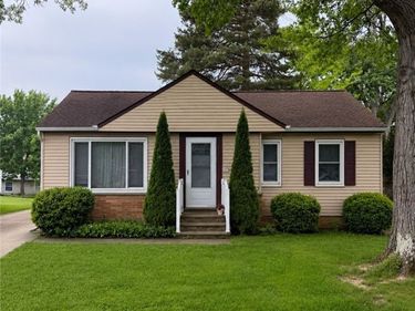 1372 Churchill Road, South Euclid, OH 44124