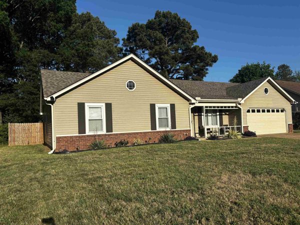 3080 RIDGEWAY RD, Memphis, TN 38115
