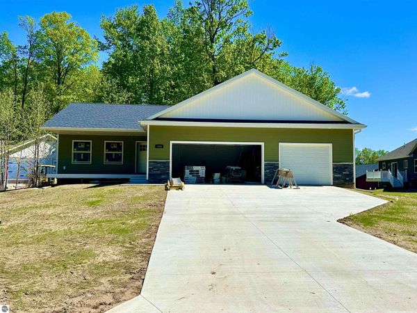 1092 Birmley Estates Drive, Traverse City, MI 49696