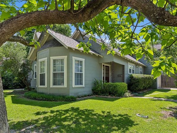 8902 Diceman Drive, Dallas, TX 75218