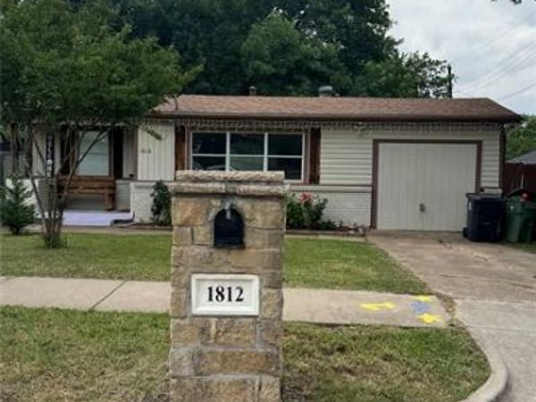 1812 Melissa Street, Arlington, TX 76010