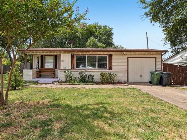 1812 Melissa Street, Arlington, TX 76010