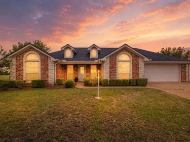 1007 Morning Star Circle , China Spring, TX 76633