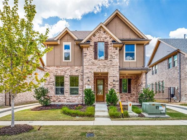 1813 Lakemont Drive, Van Alstyne, TX 75495