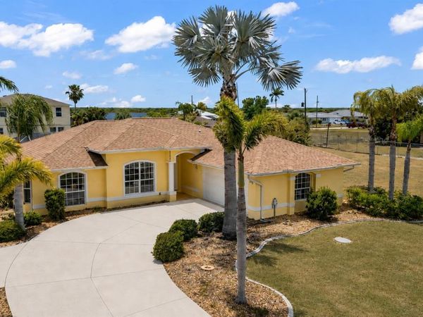 18075 PETOSKEY CIRCLE , PORT CHARLOTTE, FL 33948