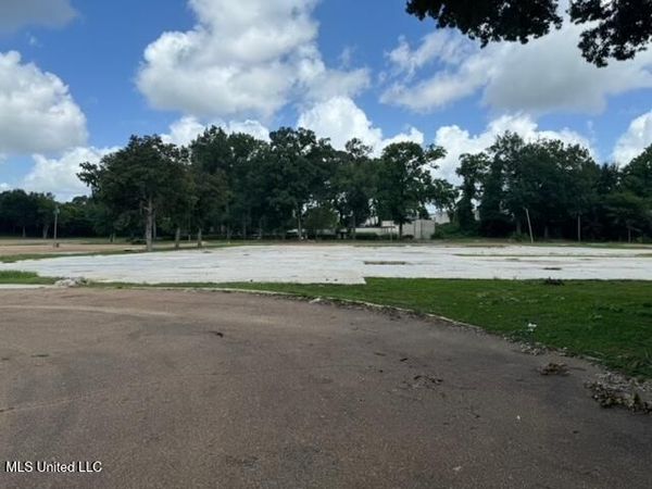 129 Jeff Davis Boulevard, Natchez, MS 39120