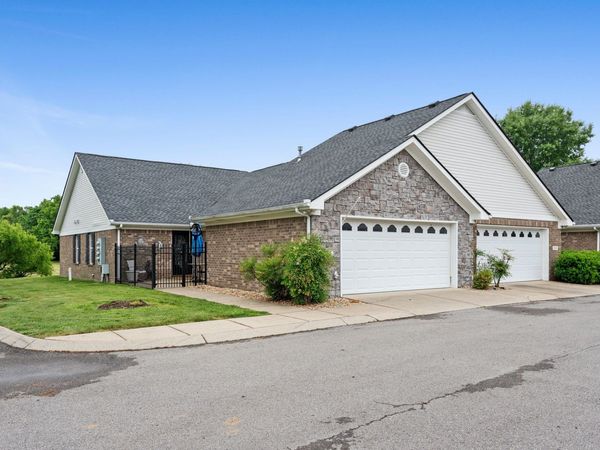 816 Lock 4 Rd, Unit 301, Gallatin, TN 37066
