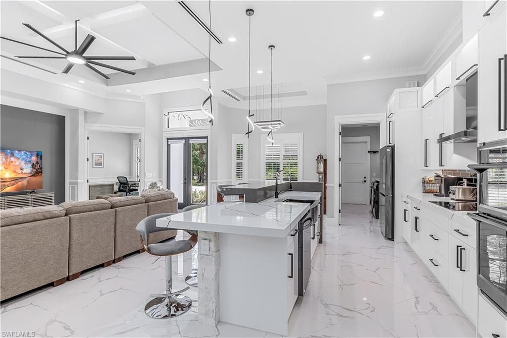 4348 6th Ave Se, Naples, FL 34117 Photo