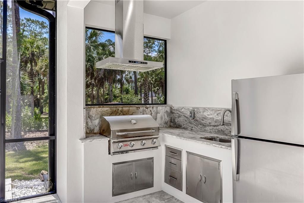 4348 6th Ave Se, Naples, FL 34117 Photo