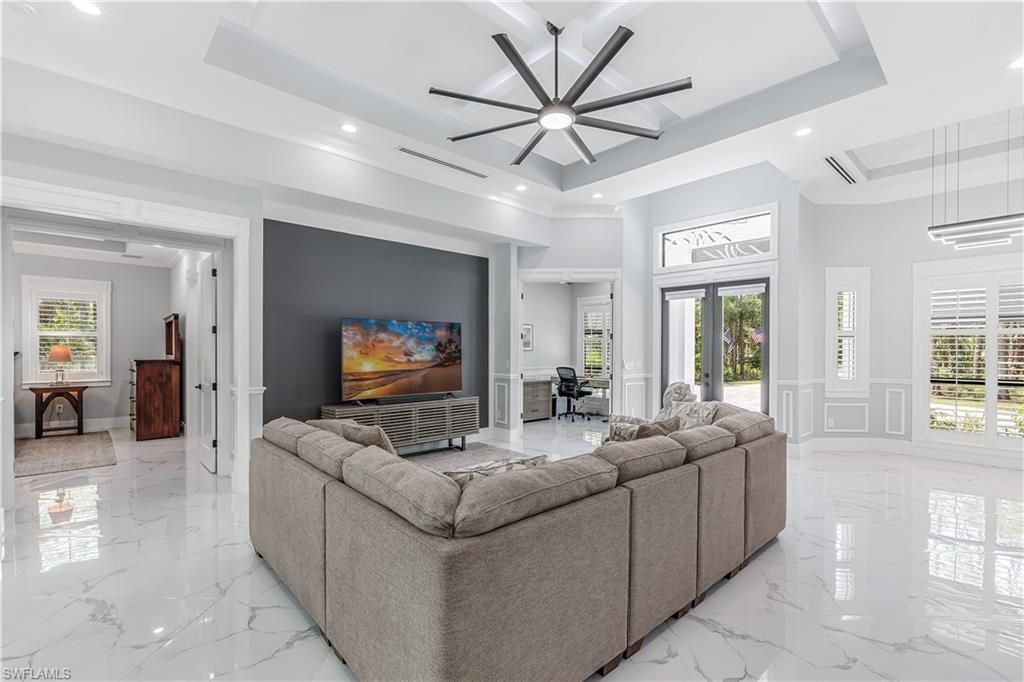 4348 6th Ave Se, Naples, FL 34117 Photo