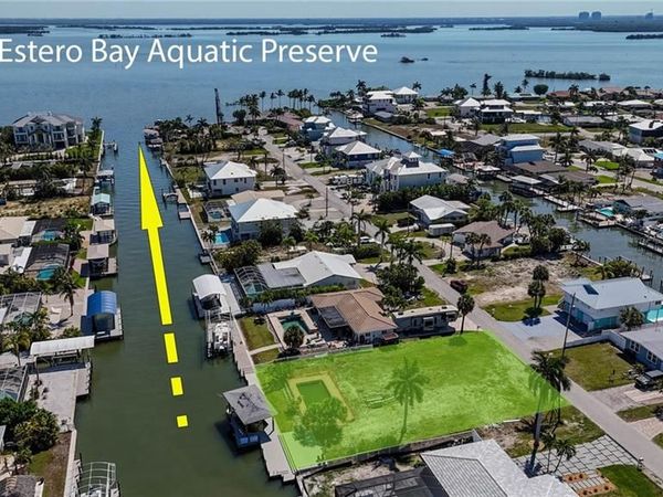 207 Ibis ST, FORT MYERS BEACH, FL 33931