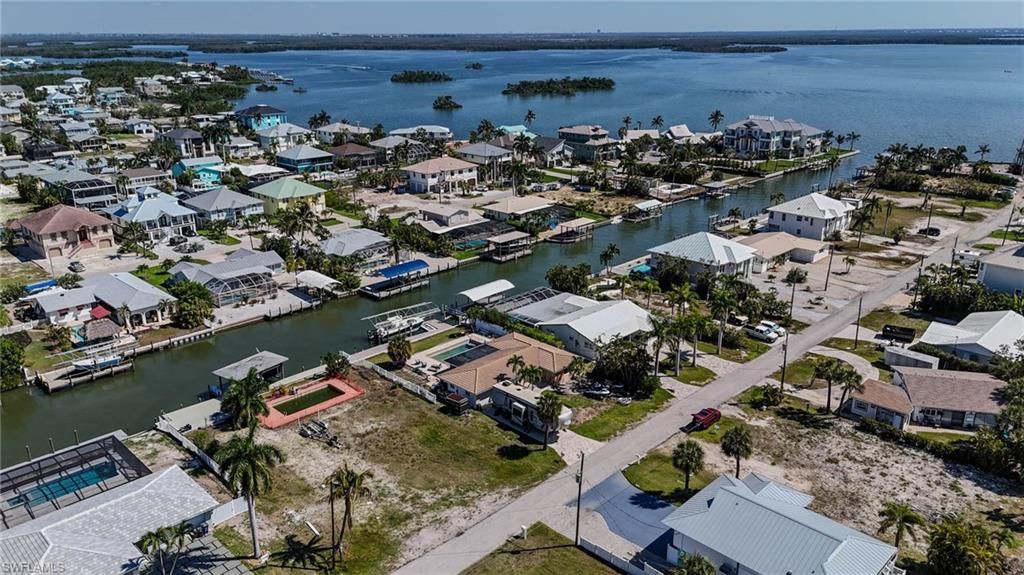 207 Ibis St, Fort Myers Beach, FL 33931 Photo