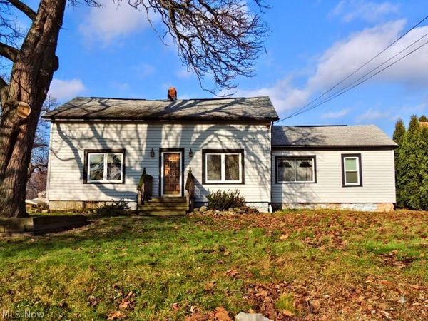 23781 Columbus Road , Bedford Heights, OH 44146