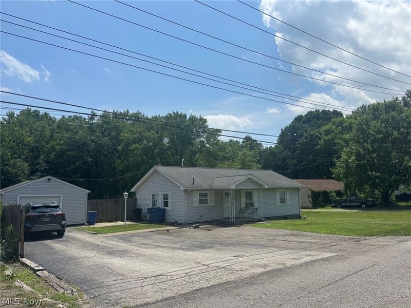 1352 Heaton Boulevard, Niles, OH 44446 Photo 2