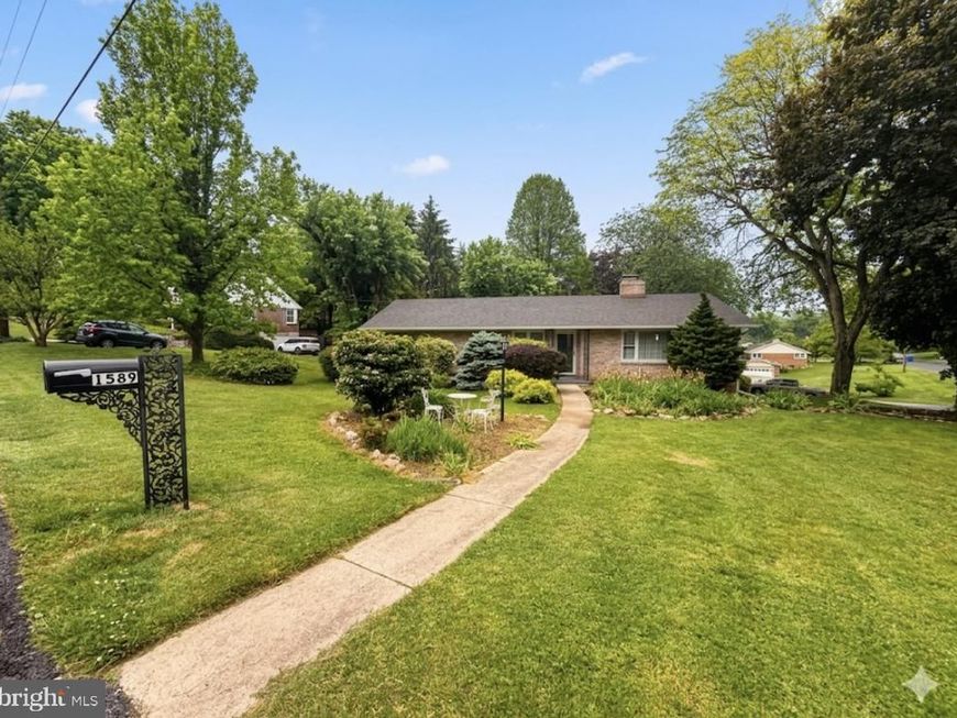 1589 Hollywood Parkway, York, PA 17403 Main Photo