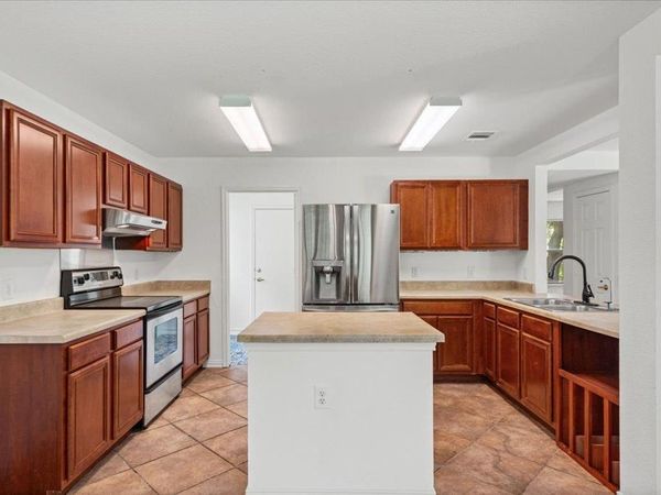 4600 Cottonwood ST, Austin, TX 78744