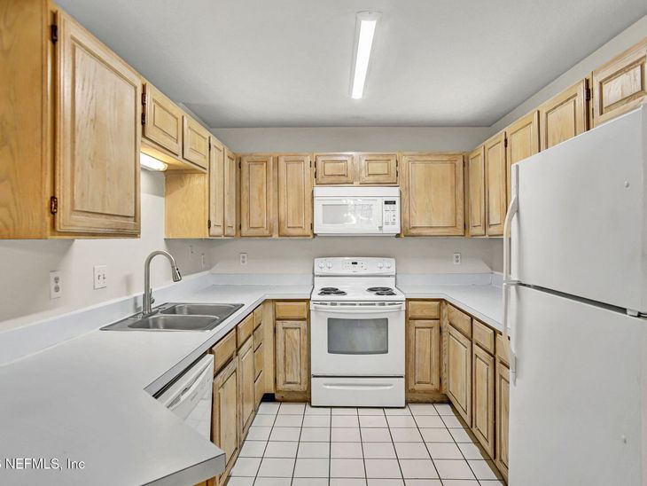 10150 Belle Rive Boulevard, Unit 407, Jacksonville, FL 32256