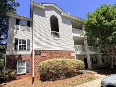 1801 Trailwood Heights Lane, Unit 101, Raleigh, NC 27603